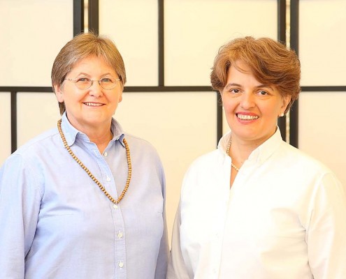 Mag. Claudia Dieckmann und Jana Thann im Institut für Energiearbeit